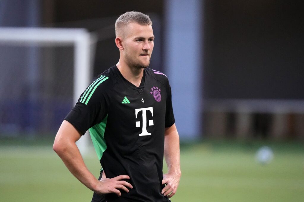 mattfijs de ligt gabung ke manchester united 